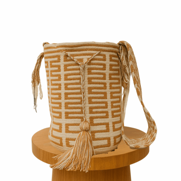 Mochila Wayuu -- Rayas Cafés